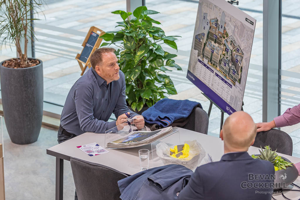 Arup-and-Mayor-Tracy-Brabin-at-Wellington-Place-Photography-by-Bevan-Cockerill-1