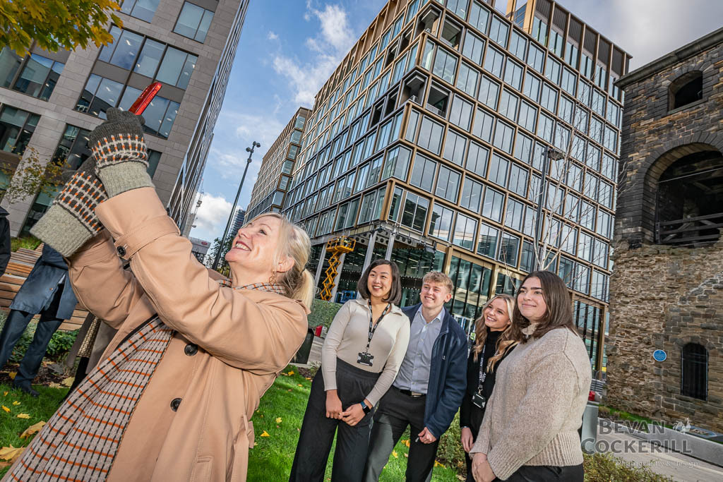Arup-and-Mayor-Tracy-Brabin-at-Wellington-Place-Photography-by-Bevan-Cockerill-13