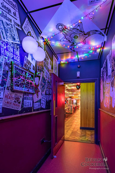 Restaurant-Interior-Photography-by-Bevan-Cockerill-MEATliquor-58