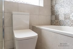 North-Leeds-Bathroom-with-Feature-Wall-7