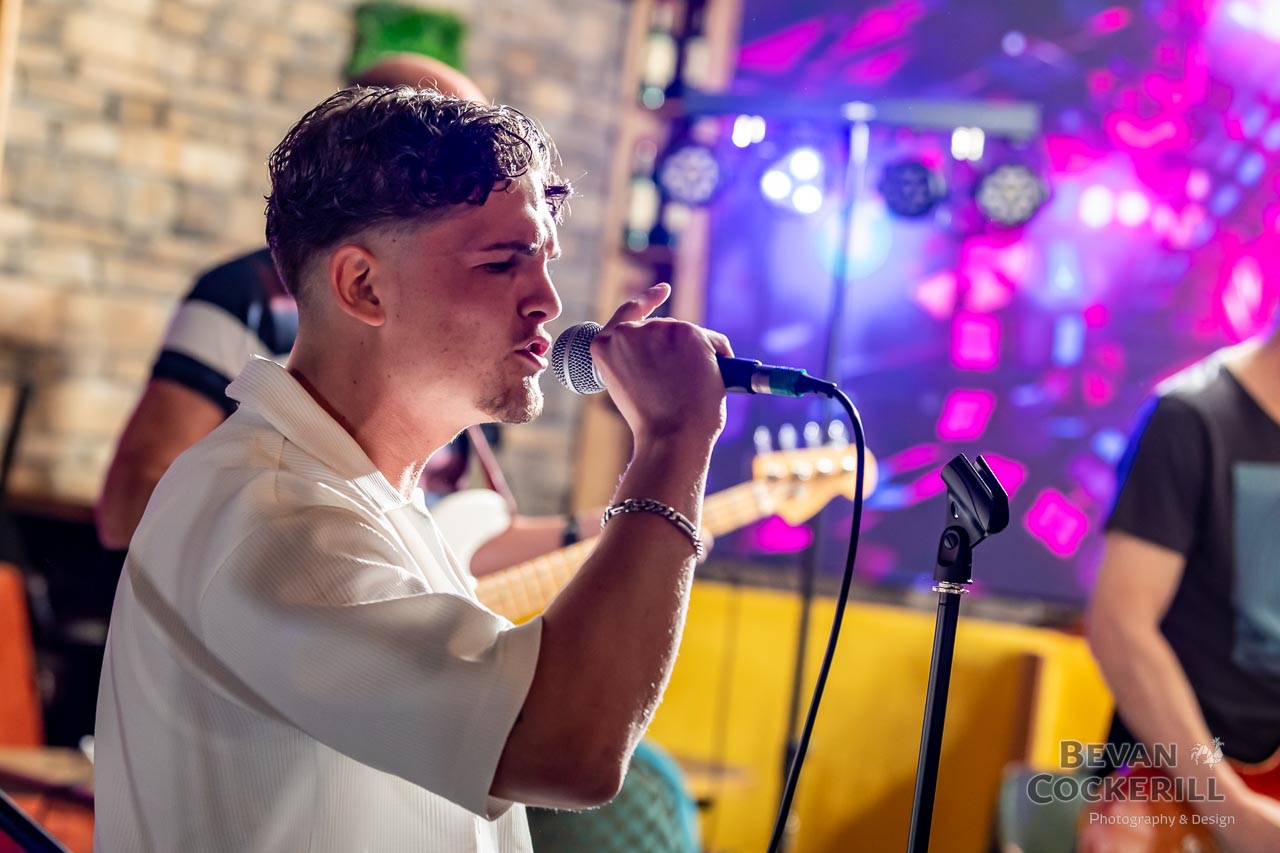 21st-Birthday-Party-Photography-by-Bevan-Cockerill-70
