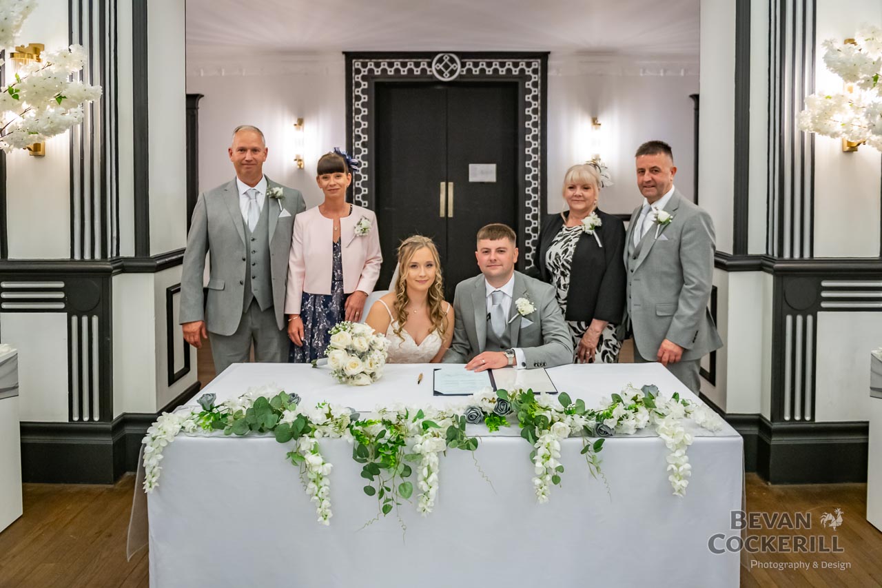 Queens-Hotel-Wedding-Photos-by-Bevan-Cockerill-112