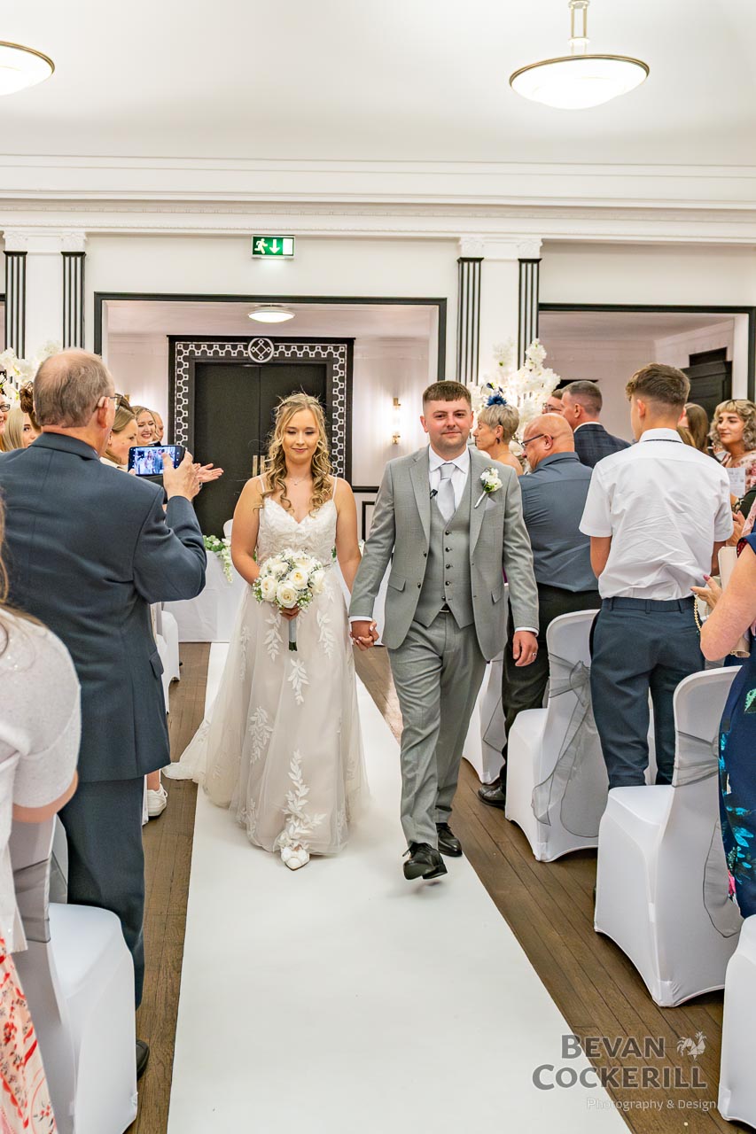 Queens-Hotel-Wedding-Photos-by-Bevan-Cockerill-118