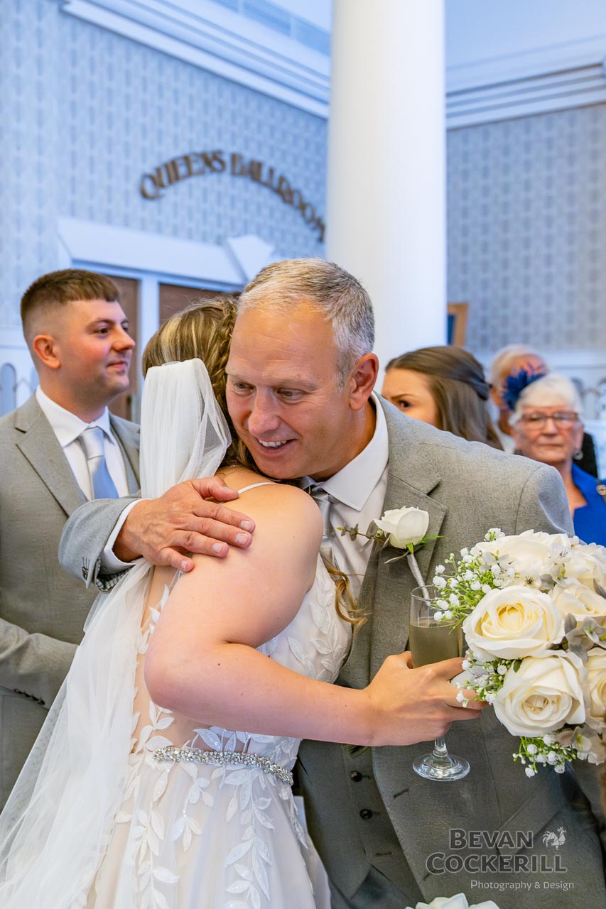 Queens-Hotel-Wedding-Photos-by-Bevan-Cockerill-126