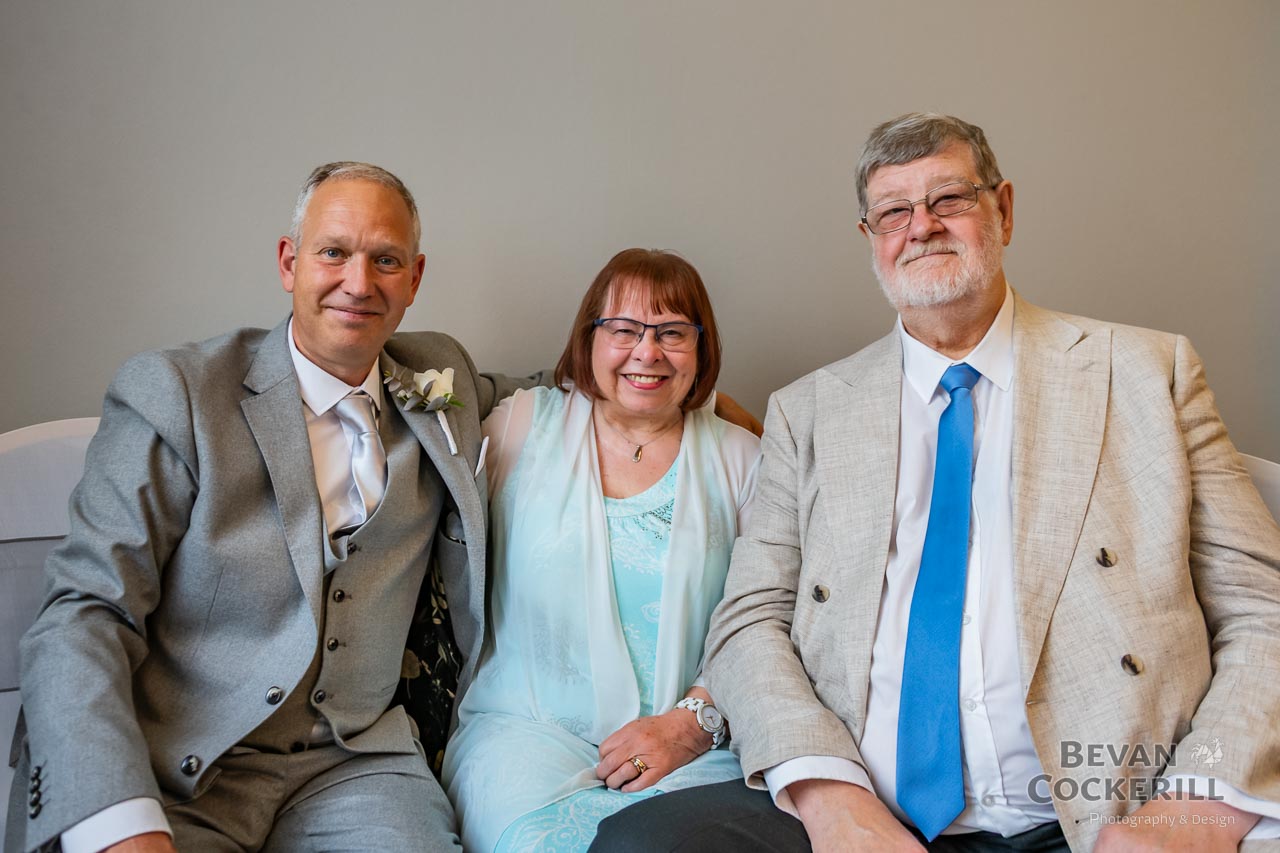 Queens-Hotel-Wedding-Photos-by-Bevan-Cockerill-170