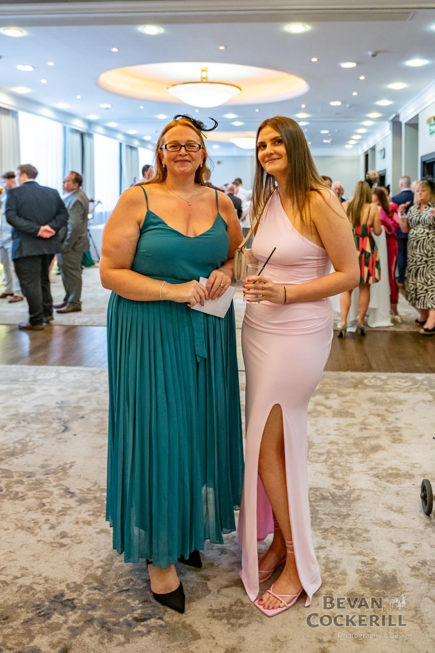 Queens-Hotel-Wedding-Photos-by-Bevan-Cockerill-174