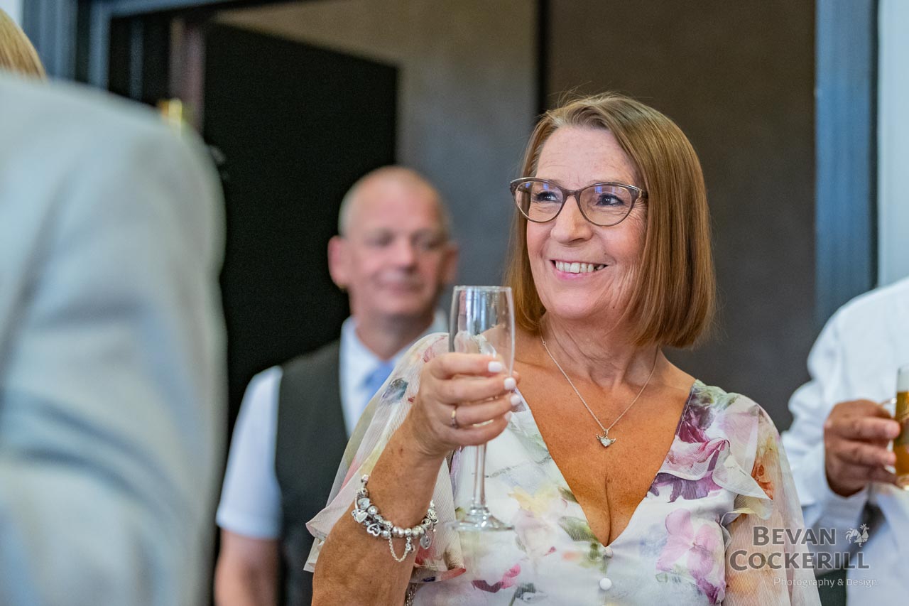 Queens-Hotel-Wedding-Photos-by-Bevan-Cockerill-201