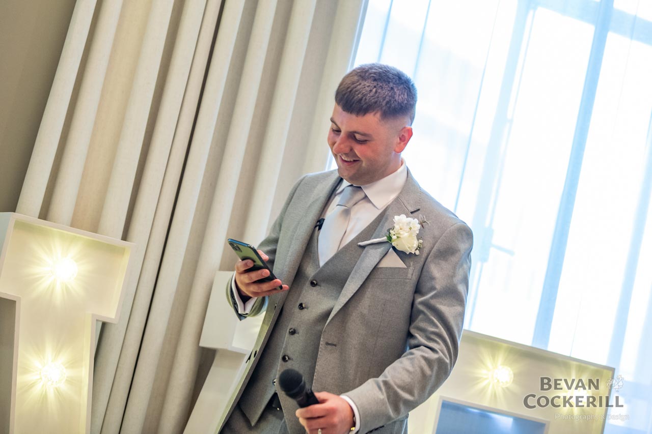 Queens-Hotel-Wedding-Photos-by-Bevan-Cockerill-220