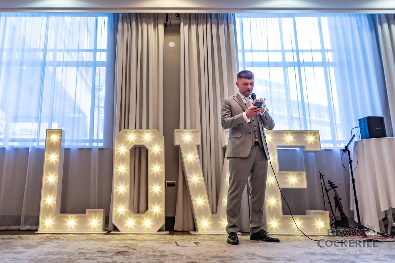 Queens-Hotel-Wedding-Photos-by-Bevan-Cockerill-221