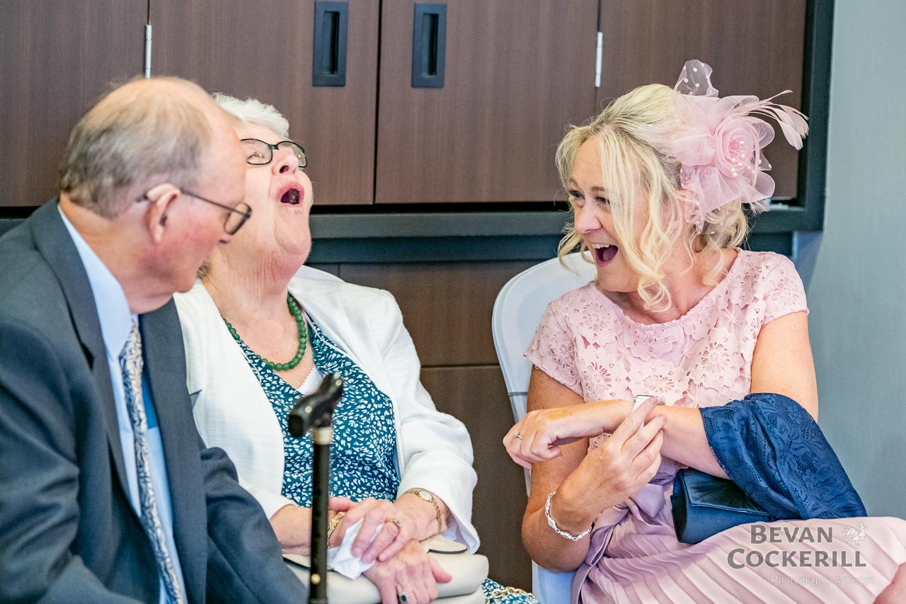 Queens-Hotel-Wedding-Photos-by-Bevan-Cockerill-247