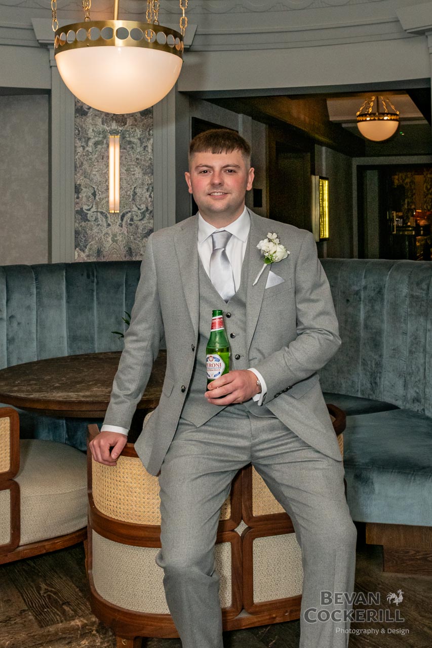 Queens-Hotel-Wedding-Photos-by-Bevan-Cockerill-25