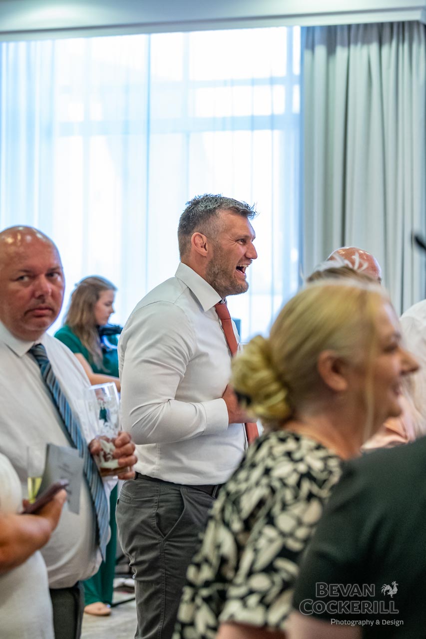 Queens-Hotel-Wedding-Photos-by-Bevan-Cockerill-252