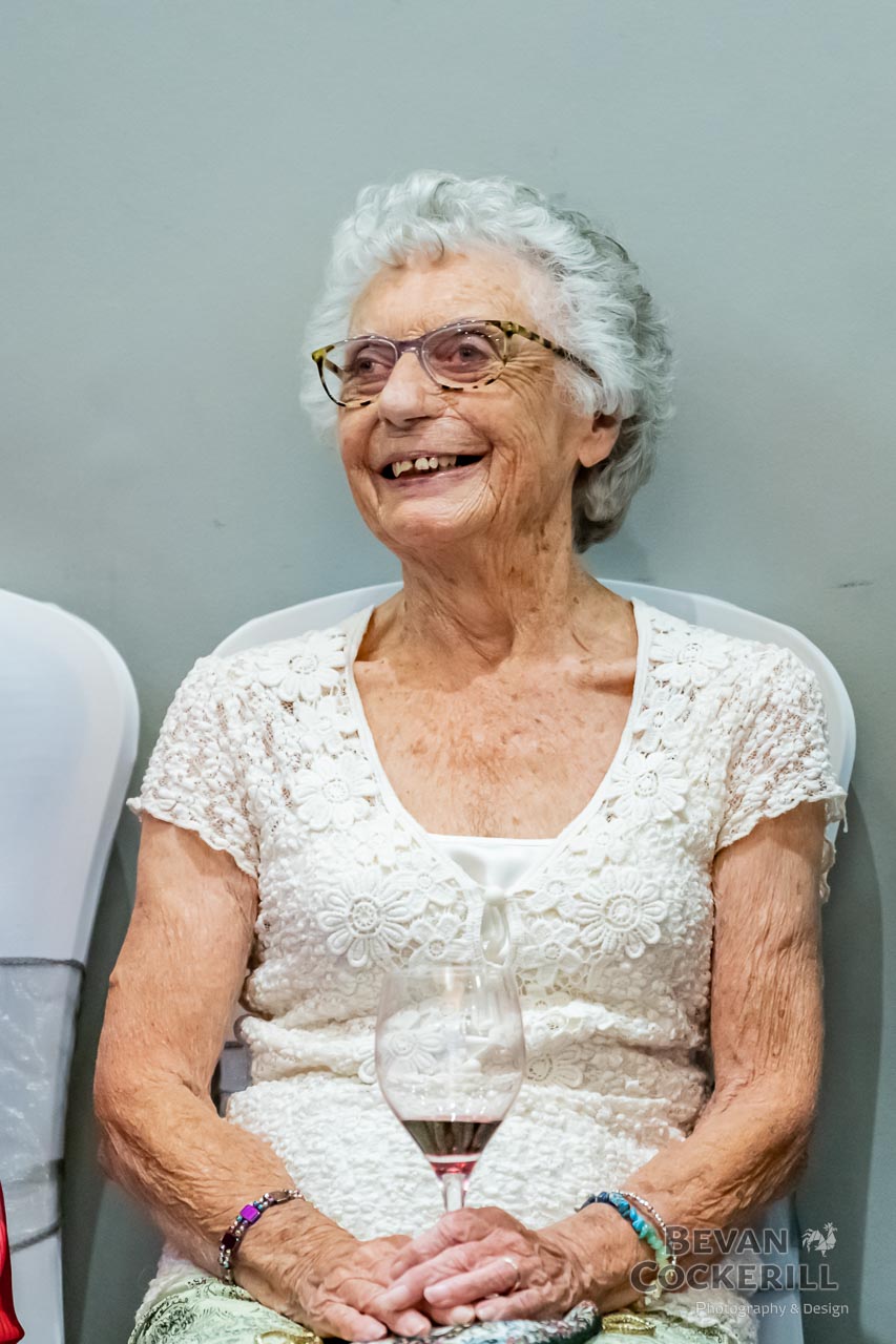 Queens-Hotel-Wedding-Photos-by-Bevan-Cockerill-279