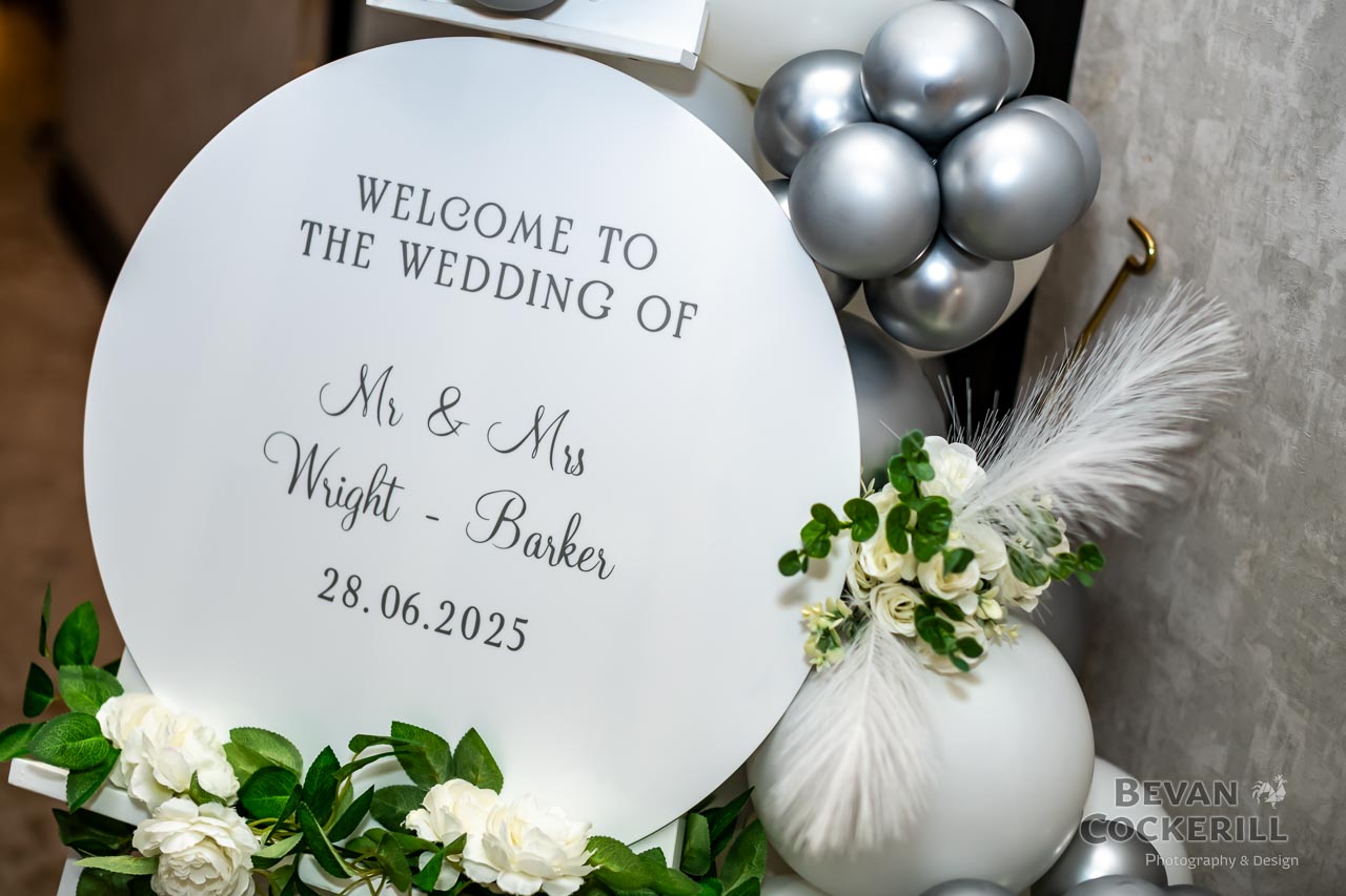 Queens-Hotel-Wedding-Photos-by-Bevan-Cockerill-284