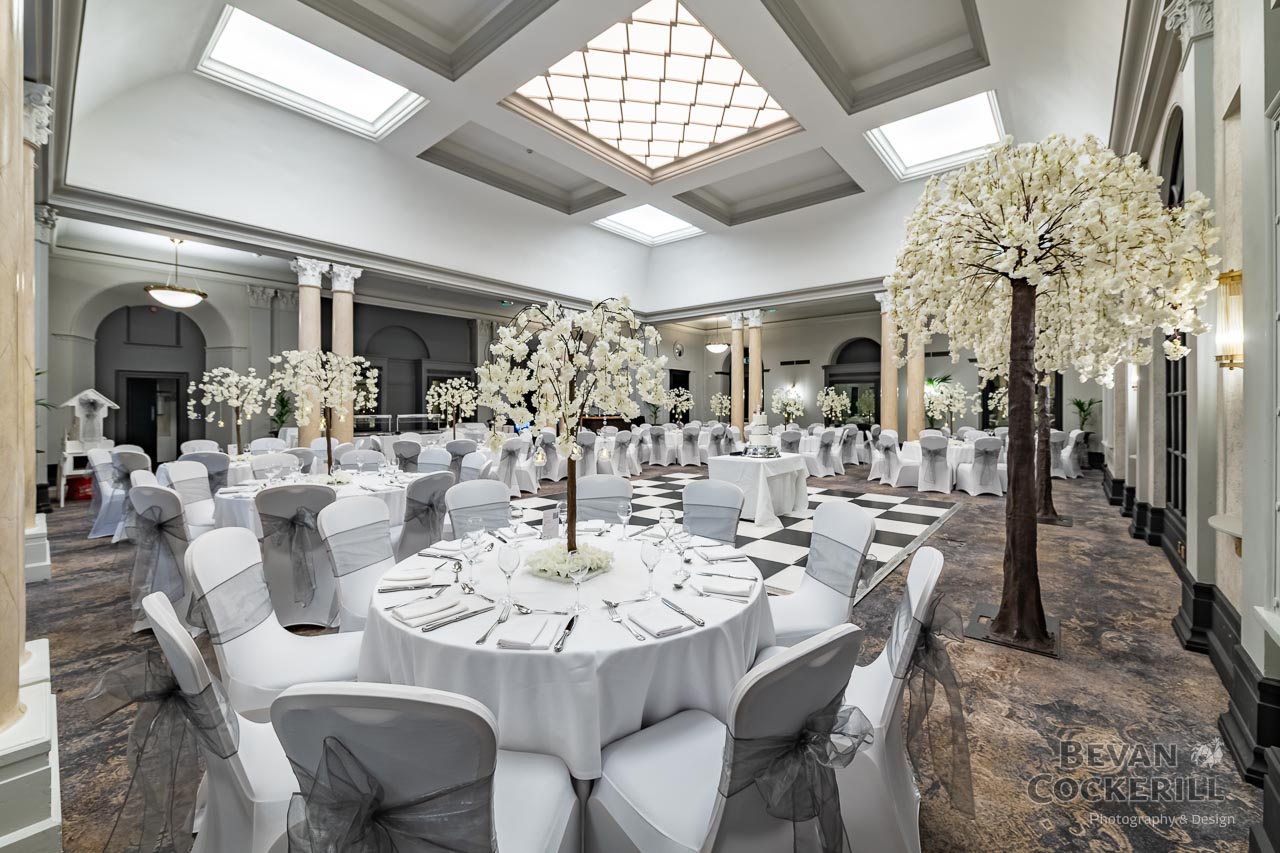 Queens-Hotel-Wedding-Photos-by-Bevan-Cockerill-297