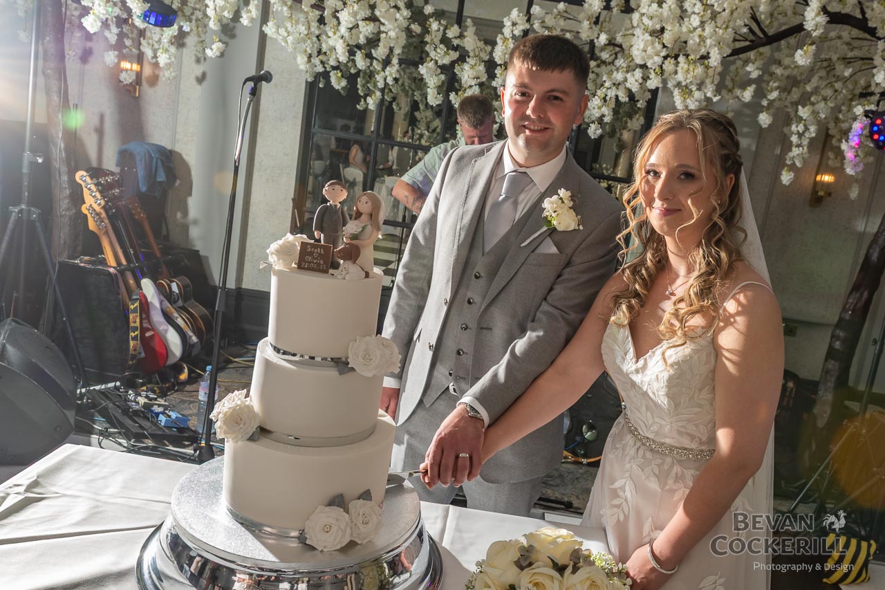 Queens-Hotel-Wedding-Photos-by-Bevan-Cockerill-324
