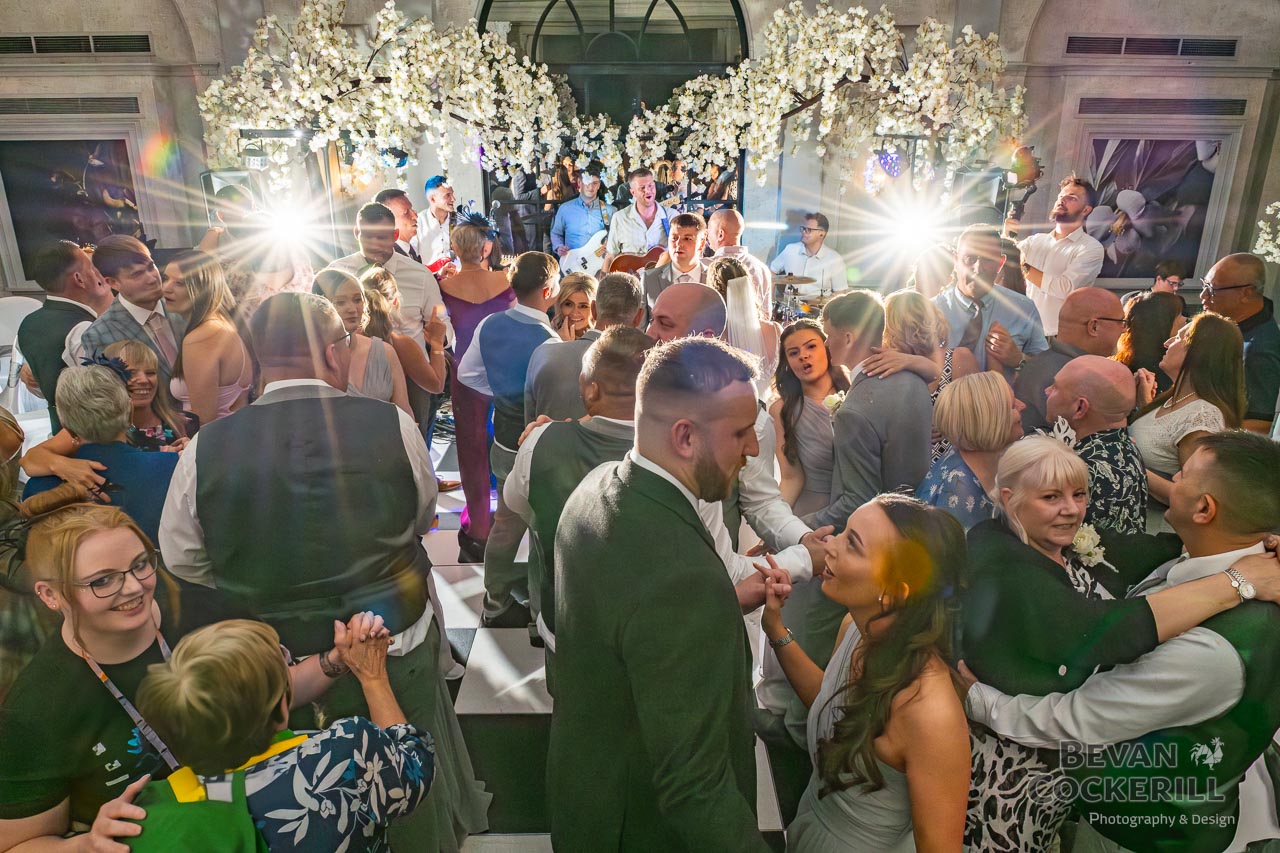 Queens-Hotel-Wedding-Photos-by-Bevan-Cockerill-333