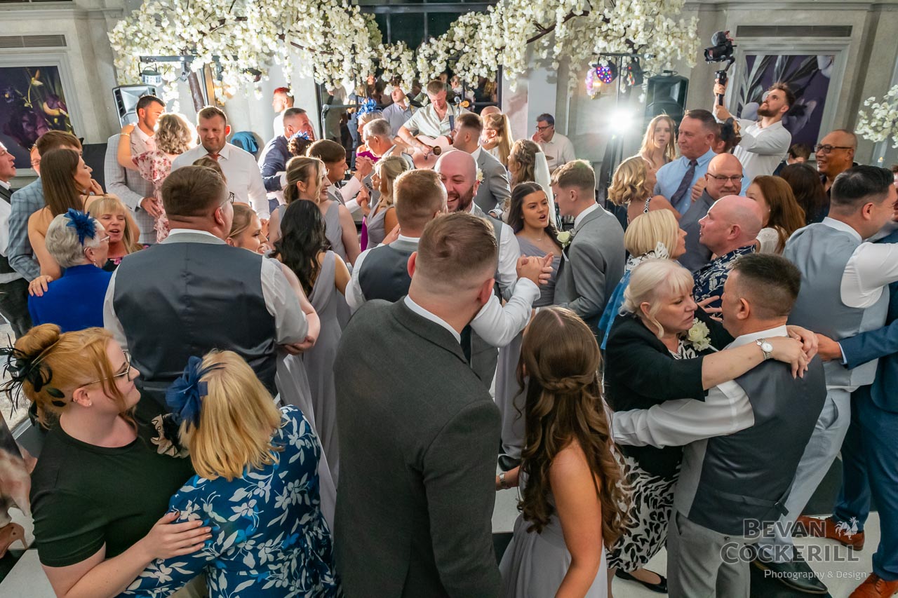 Queens-Hotel-Wedding-Photos-by-Bevan-Cockerill-335