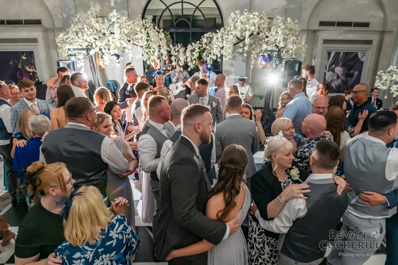 Queens-Hotel-Wedding-Photos-by-Bevan-Cockerill-336