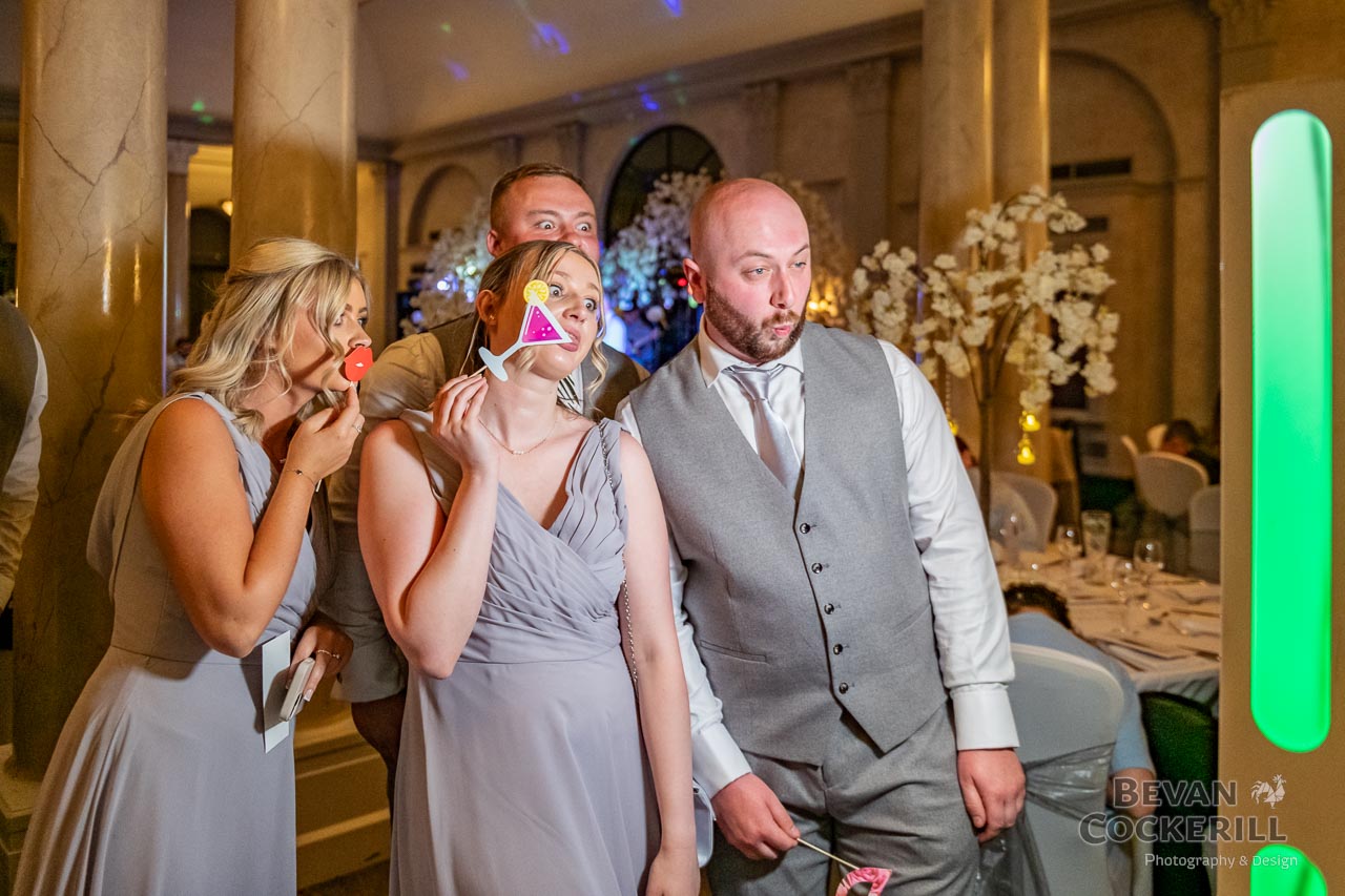 Queens-Hotel-Wedding-Photos-by-Bevan-Cockerill-378