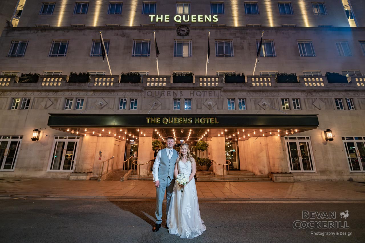 Queens-Hotel-Wedding-Photos-by-Bevan-Cockerill-397