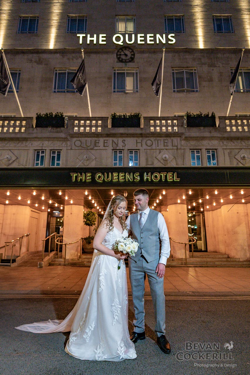 Queens-Hotel-Wedding-Photos-by-Bevan-Cockerill-401