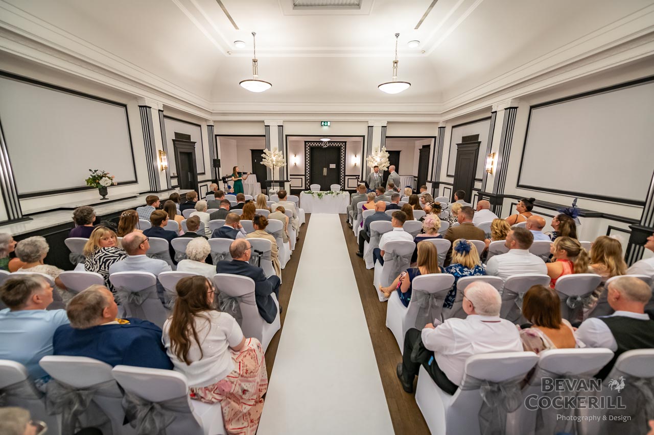 Queens-Hotel-Wedding-Photos-by-Bevan-Cockerill-59