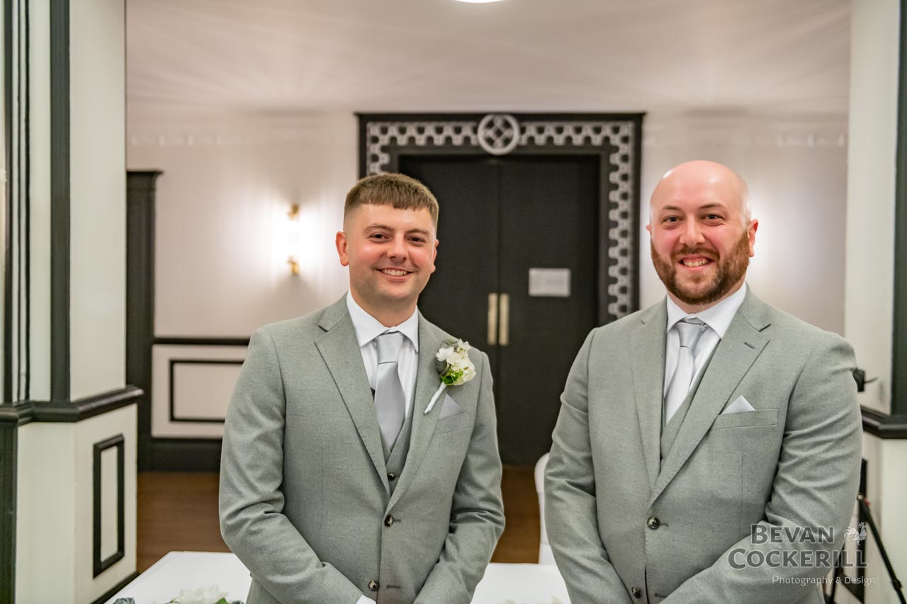 Queens-Hotel-Wedding-Photos-by-Bevan-Cockerill-67