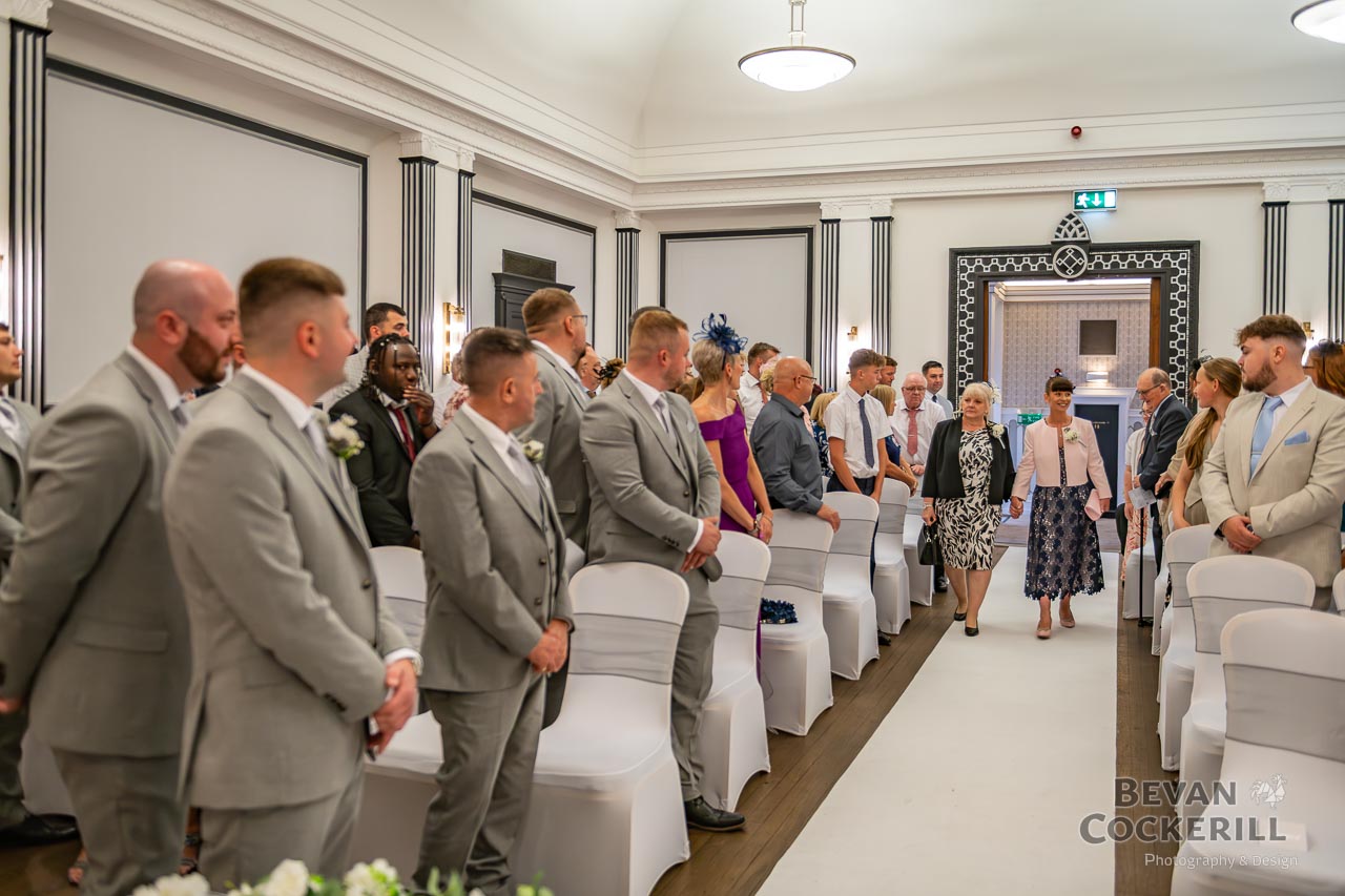 Queens-Hotel-Wedding-Photos-by-Bevan-Cockerill-72