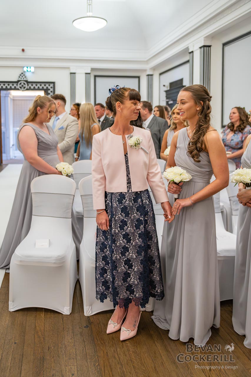 Queens-Hotel-Wedding-Photos-by-Bevan-Cockerill-79