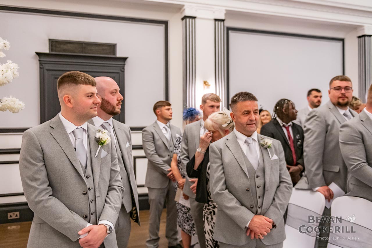 Queens-Hotel-Wedding-Photos-by-Bevan-Cockerill-80
