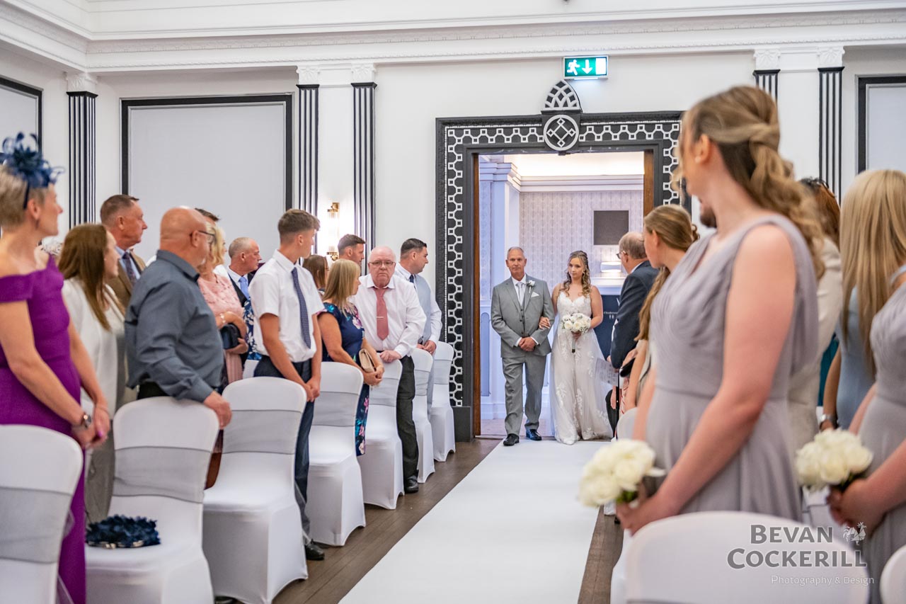 Queens-Hotel-Wedding-Photos-by-Bevan-Cockerill-81
