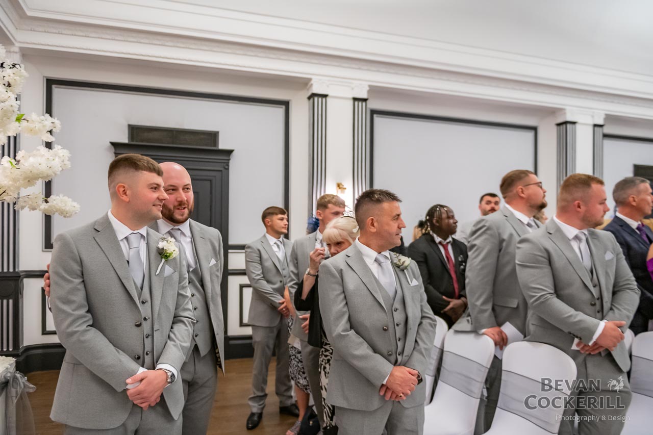 Queens-Hotel-Wedding-Photos-by-Bevan-Cockerill-82