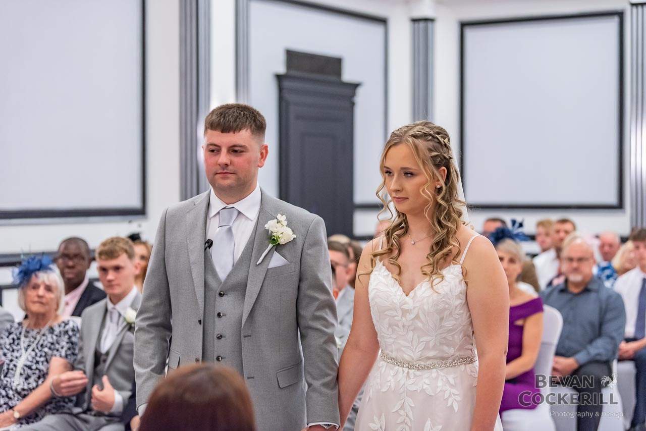 Queens-Hotel-Wedding-Photos-by-Bevan-Cockerill-91