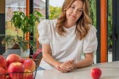 Pink-Lady-Apples-Campaign-Photo-by-Bevan-Cockerill-5