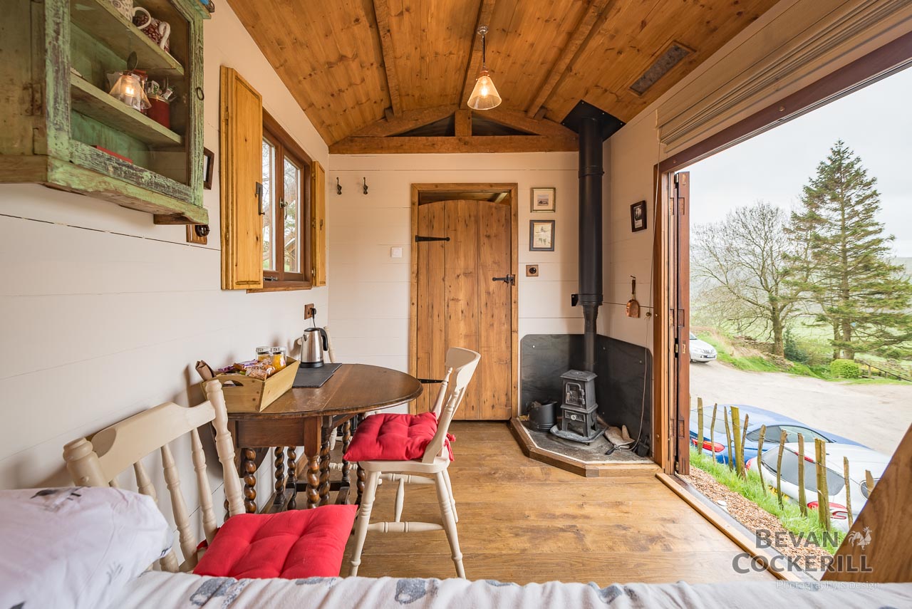Craven-Arms-Sheperds-Huts-Photos-by-Bevan-Cockerill-50