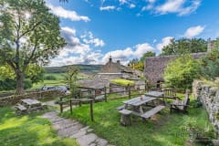 Craven-Arms-Sheperds-Huts-Photos-by-Bevan-Cockerill-10