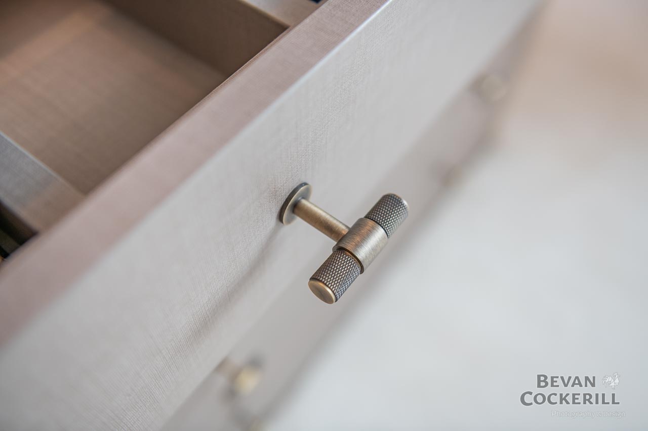 Dressing-Room-Photography-by-Bevan-Cockerill-32